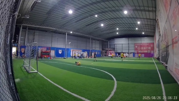 “对手”突然倒地，他15秒冲上前！口腔医生上演“黄金救援”